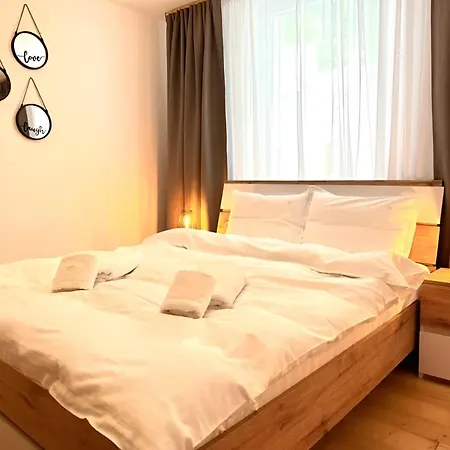 Cozy Retreat - Central Brasov Exterior photo